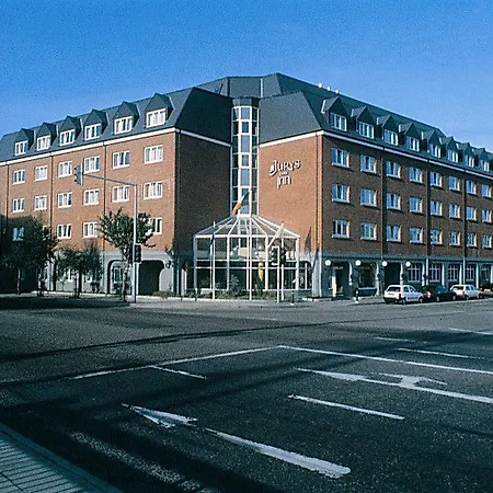 Leonardo Hotel 4*