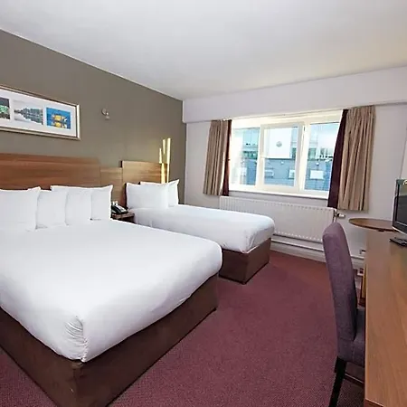 Leonardo Hotel 4*
