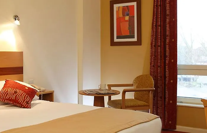 Hotel Leonardo 4*