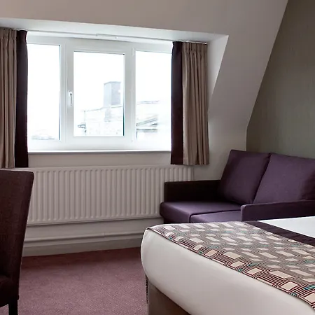 Leonardo Hotel